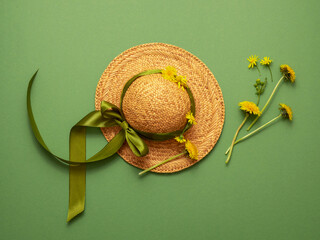 straw hat with flowers