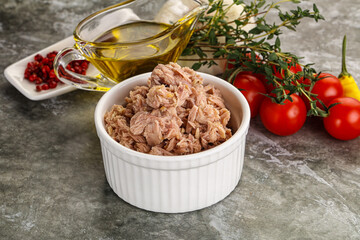 Canned tuna fillet for salad