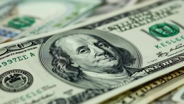 one hundred dollar bills