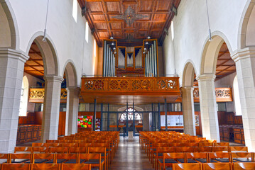 Innenansicht der evangelischen Stadtpfarrkirche St. Nikolaus in Isny im Allgäu (Baden-Württemberg)