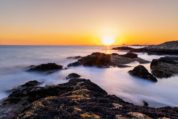 In the evening, the seaside scenery