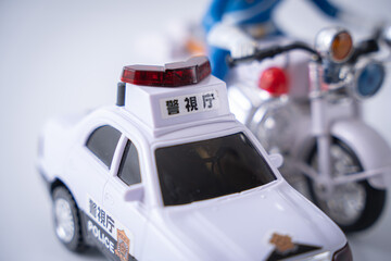 警察の白バイ オートバイ  交通違反