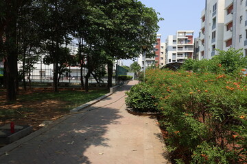 Obraz premium A gated housing colony in Hyderabad of Telagnana in India. Photo: April 27, 2024
