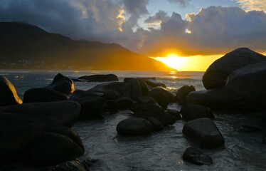 Mare Anglais Beach Mahé Seychellen bei Sonnenuntergang