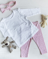 Set of baby bodysuits, pants, socks and knitted toy - 797530250