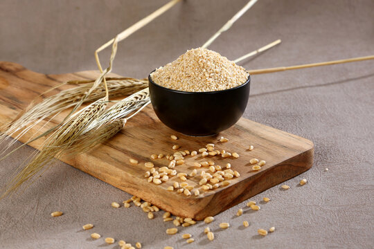 Indian Fresh Daliya Or Wheat Daliya