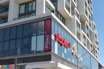 Fototapeta premium exterior building facade and sign of Staples, an office supply store chain, located here at 2149 Yonge Street in Toronto, Canada