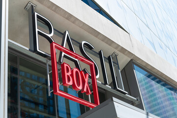 Naklejka premium exterior building and sign of Basil Box, a southeast asian restaurant, located at 351 Yonge Street in downtown Toronto, Canada