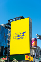Naklejka premium Yonge-Dundas Square (1 Dundas Street East) Toronto, Canada (Luminato Festival Toronto)