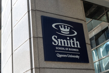 Obraz premium exterior sign of Smith School of Business, based at Queen's University in Kingston, campus located here at 200 Front Street West in Toronto, Canada