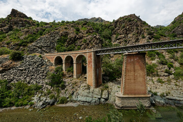 Fototapeta na wymiar Korsika - Valle-di-Rostino - Eisenbahnviadukt