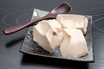 沖縄のジーマミー豆腐