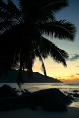 Sonnenuntergang am Strand von La Batie