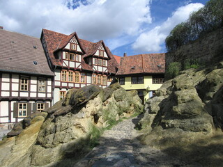 Felsen am Schloßberg in der Fachwerkstadt Quedlinburg im Nördlichen Harzvorland in Sachsen-Anhalt