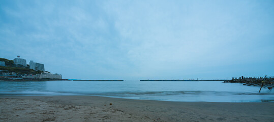 春に訪れた熱海のビーチ