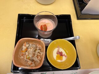 前菜の盛り合わせ