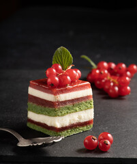 cheesecake with berries