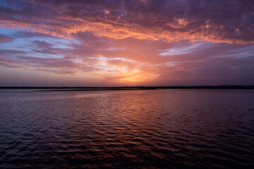 Atardecer en Faro, costa del Algarve, Portugal