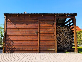 Chopped wood stock storing warehouse 