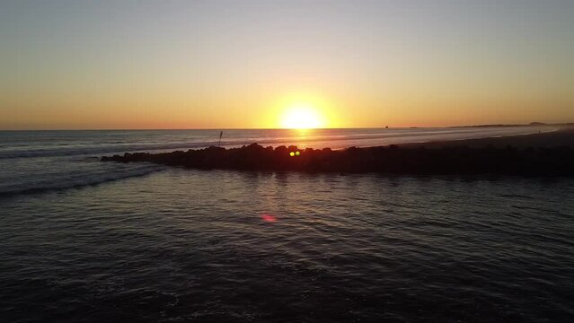 disfrutando el atardecer