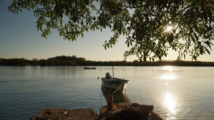 disfrutando el atardecer