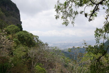 Berg Cerro Piedra Blanca bei Escazú in Costa Rica unweit San José