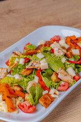 Classic salad of fresh vegetables, bathed in our delicious vinaigrette