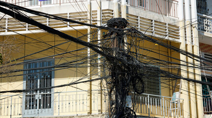 power line choas in the streets of phnom penh