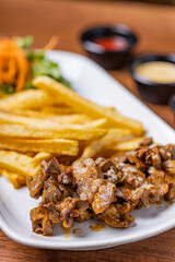 Gizzards Crispy, golden and full of flavor, with French fries