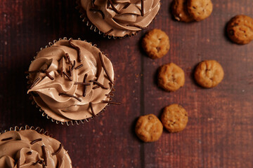 cupcakes with frosting