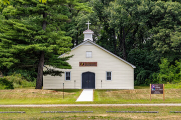 Obraz premium Rondeau Provincial Park St. Gabriel's Catholic Church, Ontario, Canada