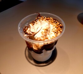Sunday - Sorvete McDonalds