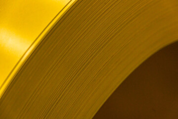 Gleaming Sunburst: Close-Up of a Lustrous Slice of Russian Yellow Metal