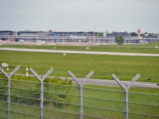 Flughafen-Rollfeld