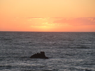 Rocas y atardecer