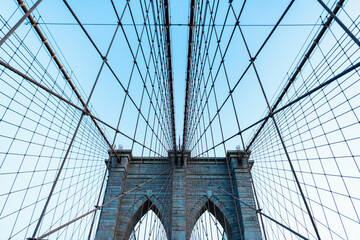 brooklyn bridge of new york city. american architecture landmark. architecture of historic bridge in brooklyn. new york bridge connecting Manhattan and Brooklyn. Brooklyn landmarks - obrazy, fototapety, plakaty