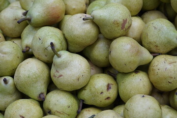 Yellow Pear Fruits from Sacolão market
