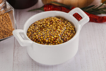 Spicy mustard sauce with seeds