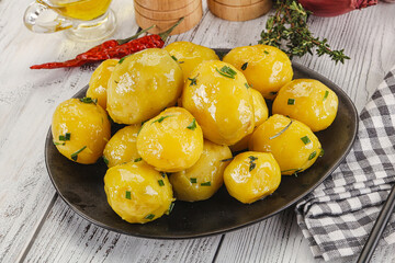 Hot boiled baby potato with oil
