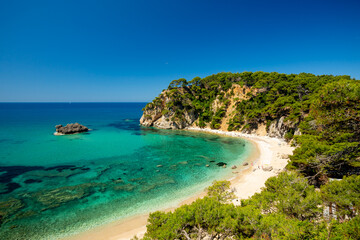 Alonaki Fanariou beach in Greece	