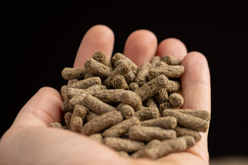 convenient pet food with minerals and vitamins