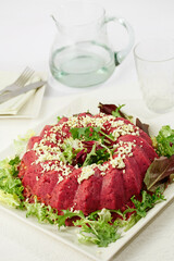 Potato and beetroot crown.