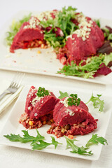 Potato and beetroot crown.