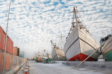 Sunda Kelapa Port, Jakarta, Indonesia, 03.06.2012, Afternoon activities in the Sunda Kelapa port...