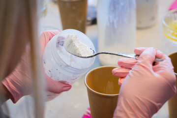 Making home decor with your own hands from jesmonite.