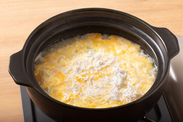 釜揚げしらす　卵雑炊