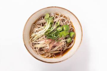 冷やし蕎麦（オクラ　ミョウガ　カイワレ　大葉）