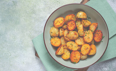 Baked new potatoes, with butter and dill, homemade, no people,