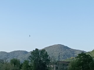 paragliding in the mountains