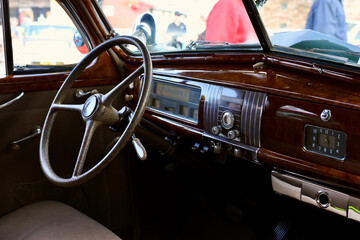 Obraz premium interior of a classic vintage luxury car